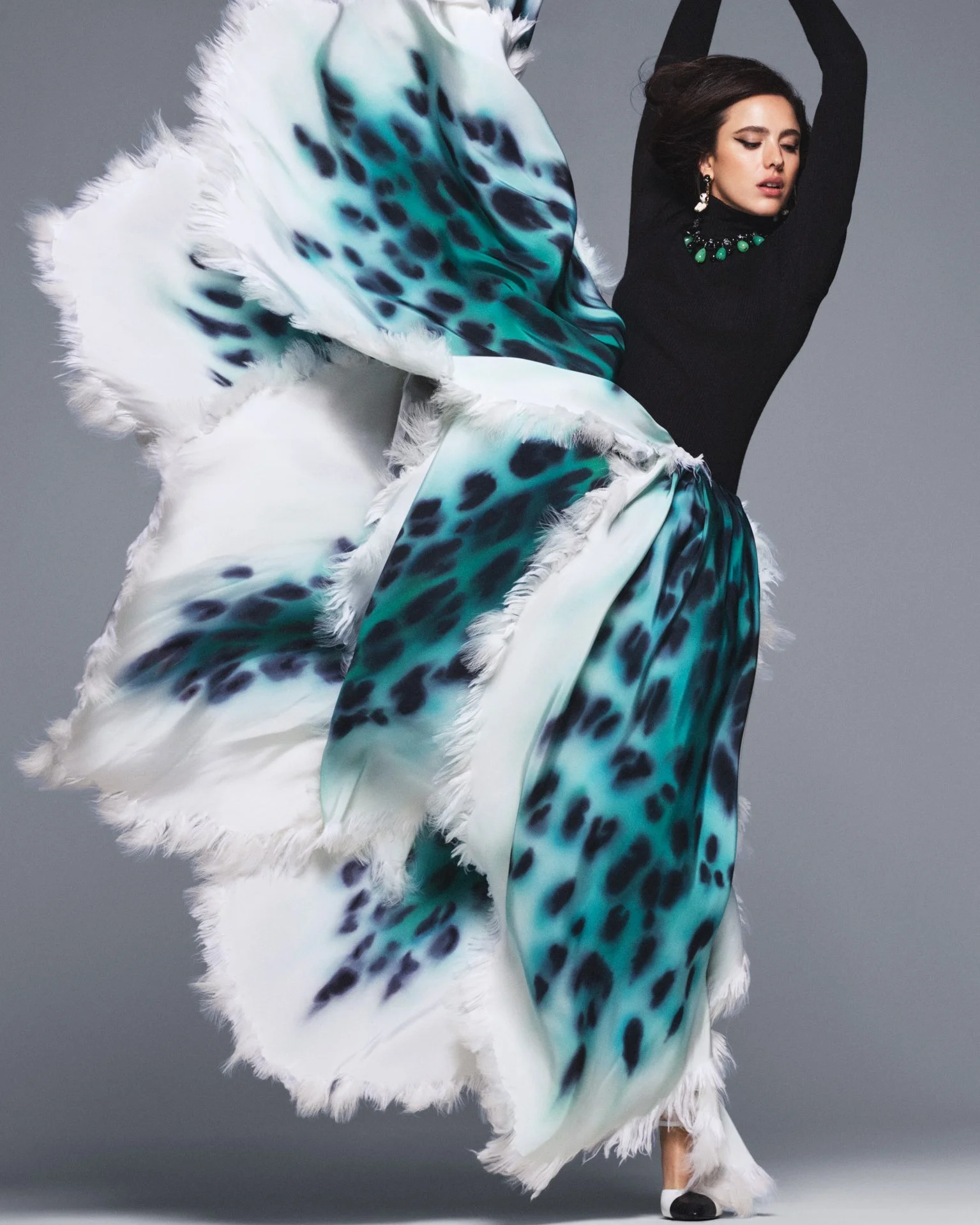 202603_Margaret_Qualley_embed04 copy.jpg