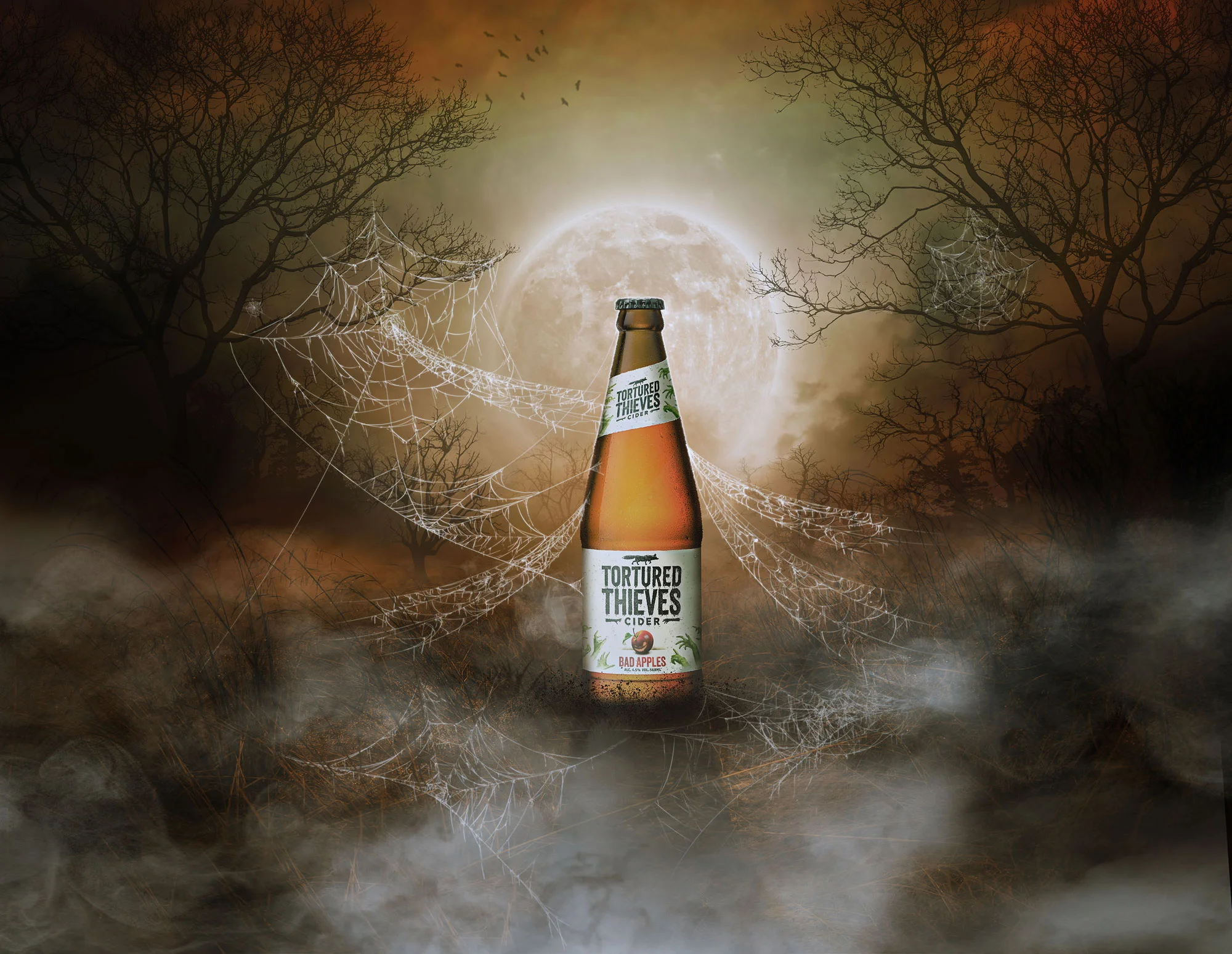 Tort_Thieves_Key_Visual_Halloween-Bottle-Master.jpg