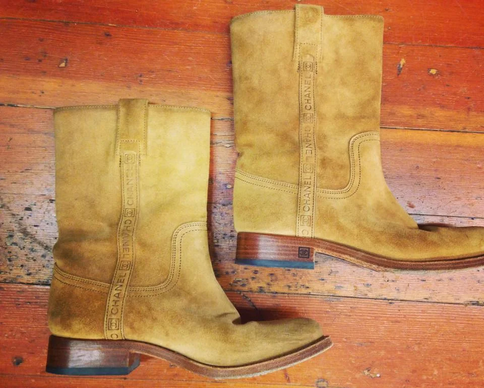 redchanelboots.jpg