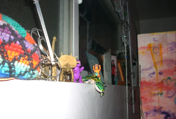 11.16.11 > Hangin > The Studios Alive > Photo > San Diego, CA. > NOT AVAILABLE FOR PURCHASE