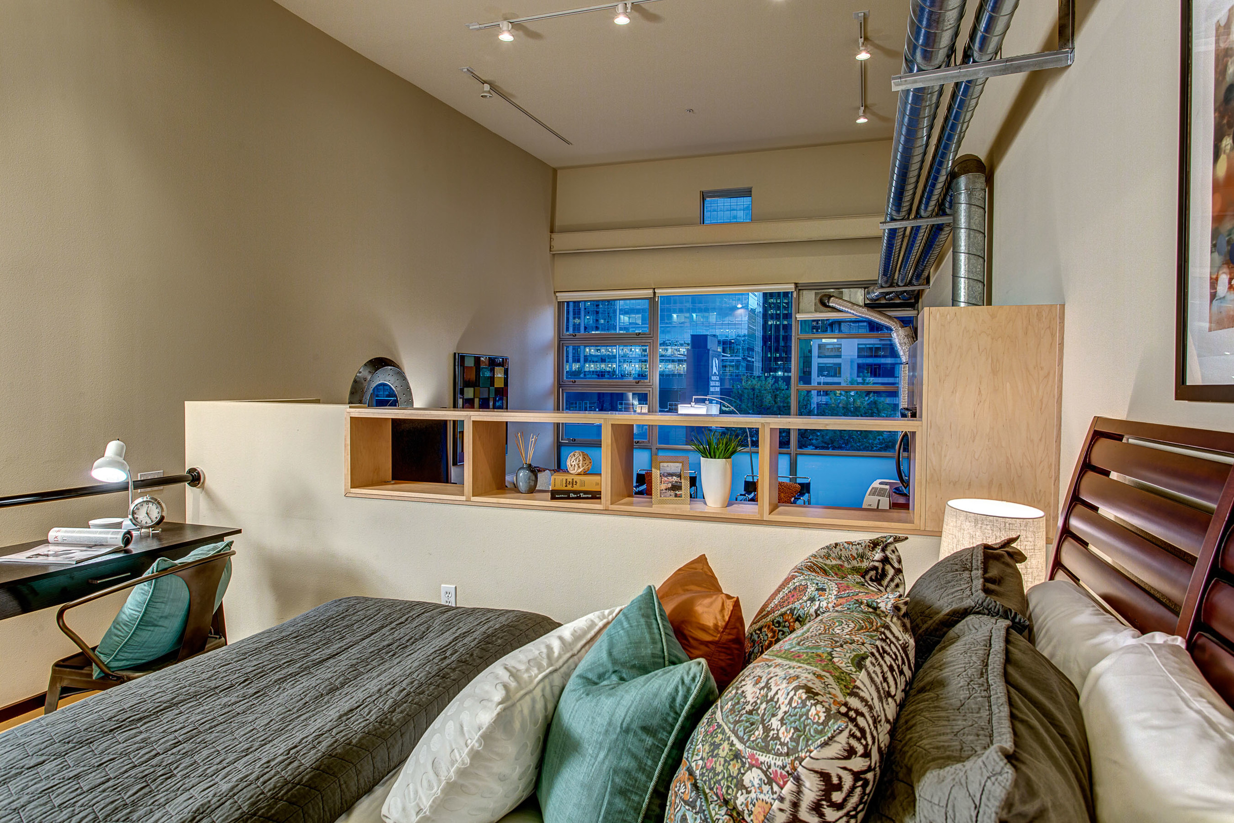18-Bedroom03.jpg