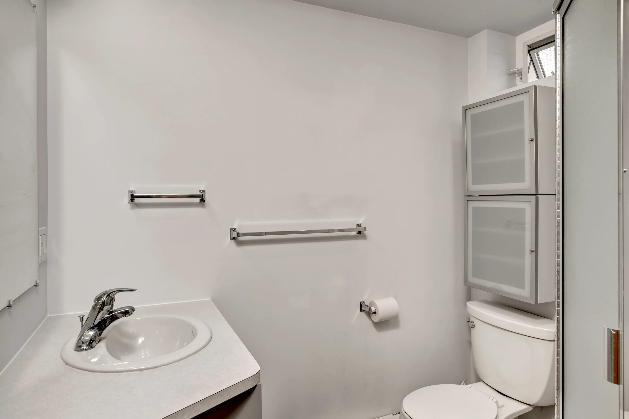 06-Bath01.jpg