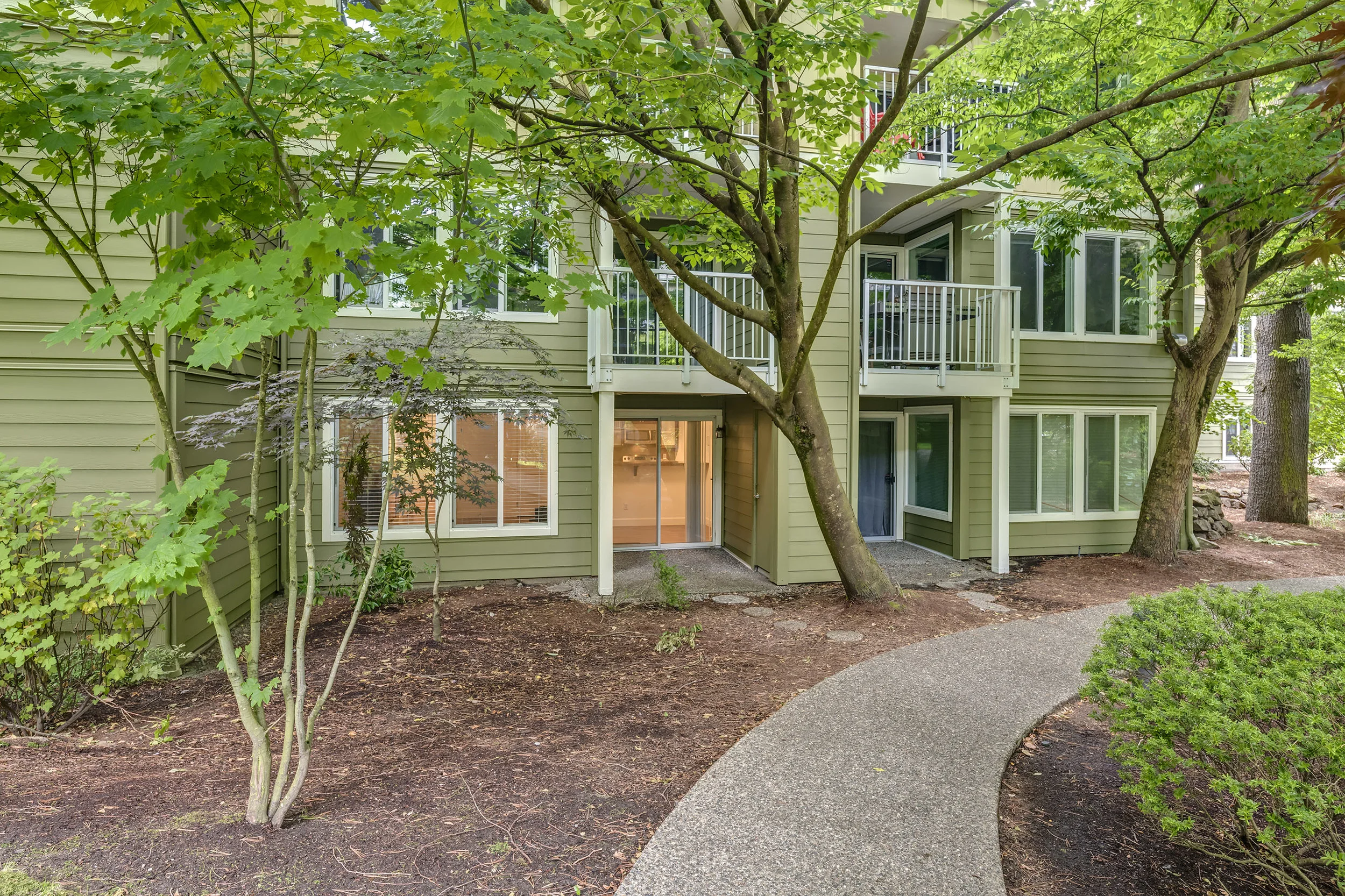 17-Exterior05.jpg