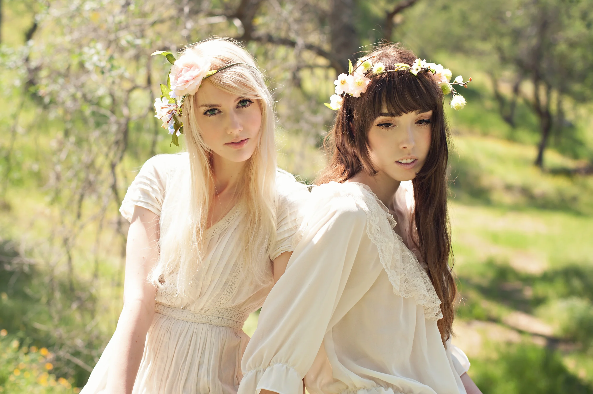Purchase Odette crown here and Kira crown here ! Shot by renowned photographer Sylvia Gunde Models // Manzi DeYoung & Zoe Flood Shot in Sequoia & Kings Canyon National Park, CA, USA Photo © Creature of Habit