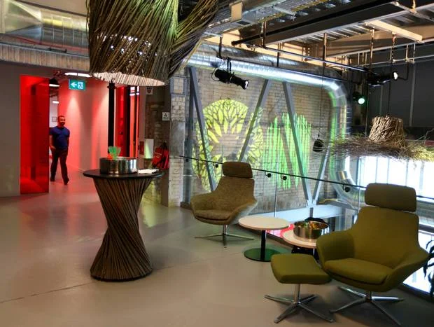 GOOGLE 012416 ALPHABET-CANADA+.JPG