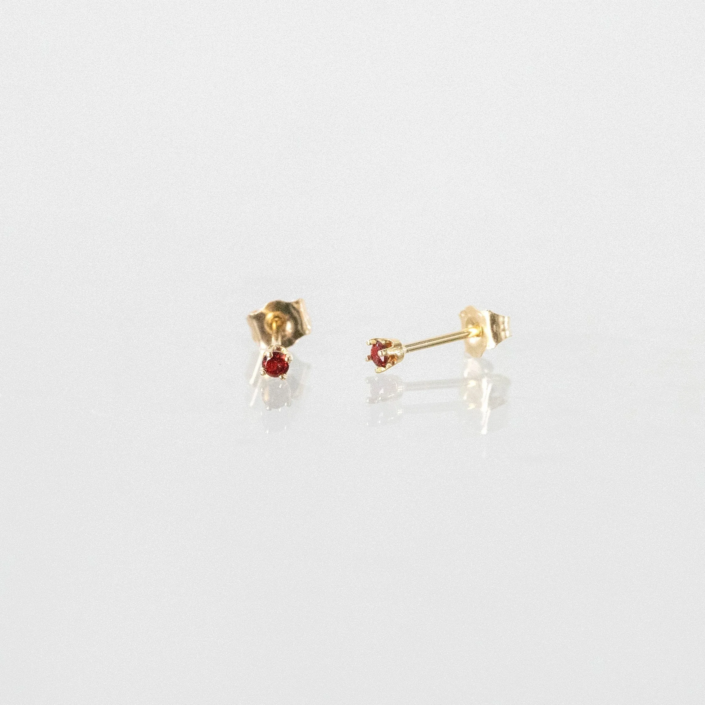 Tiny_Garnet_Earrings_200_2.jpg