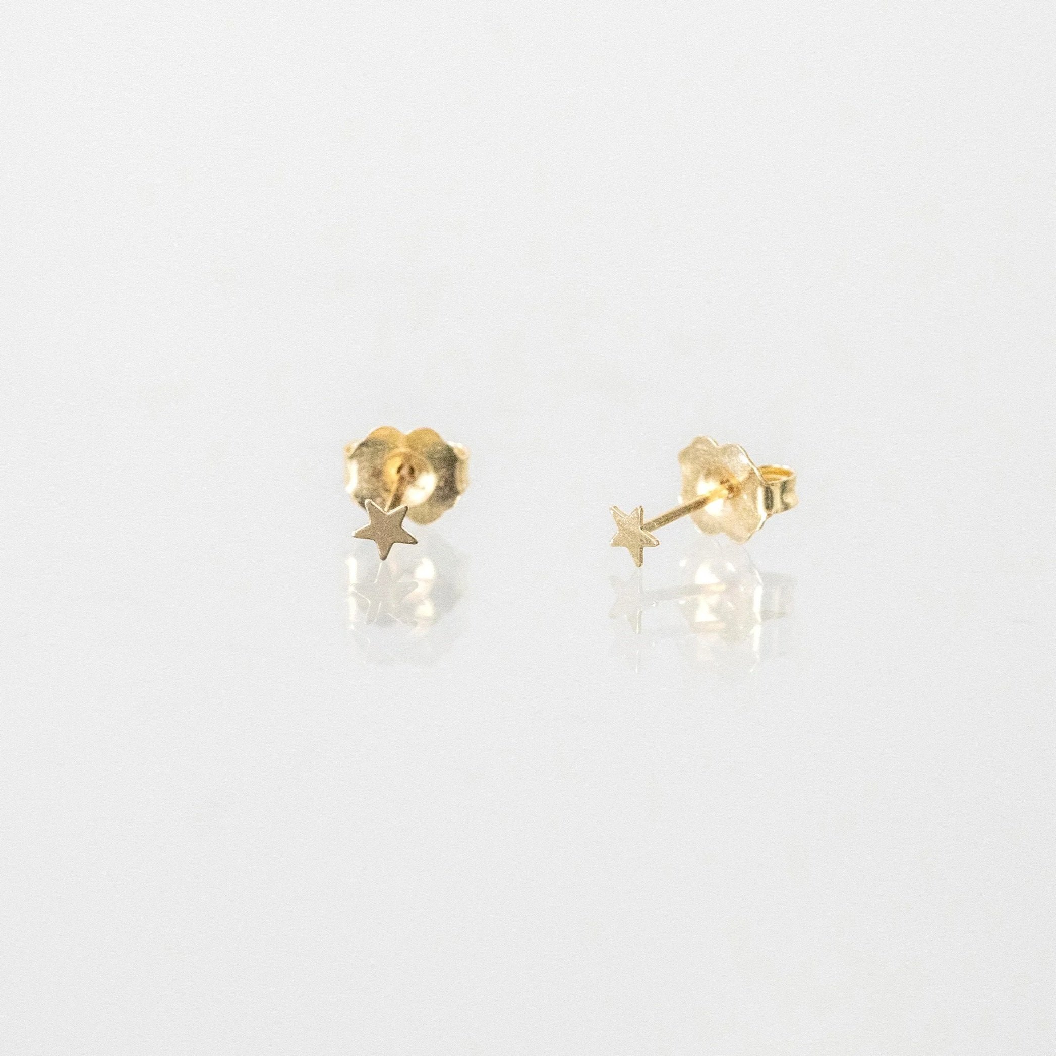 Gold_Star_Earrings_120_2.jpg