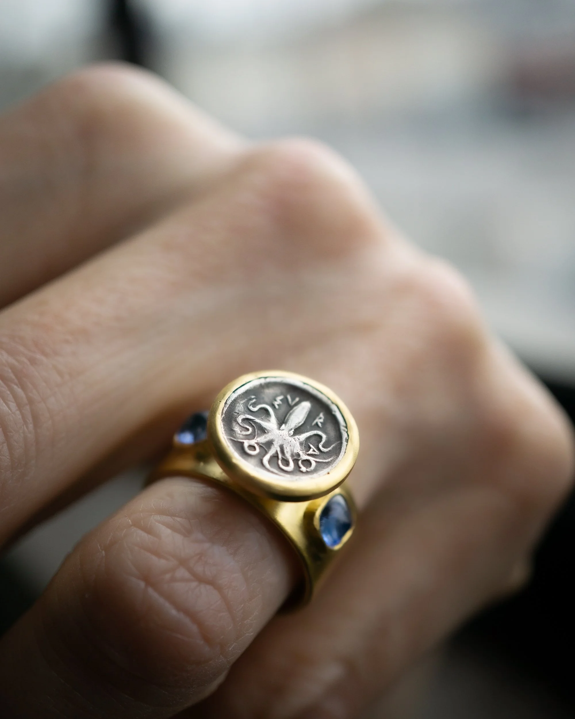 Nerithe Ring on the hand.