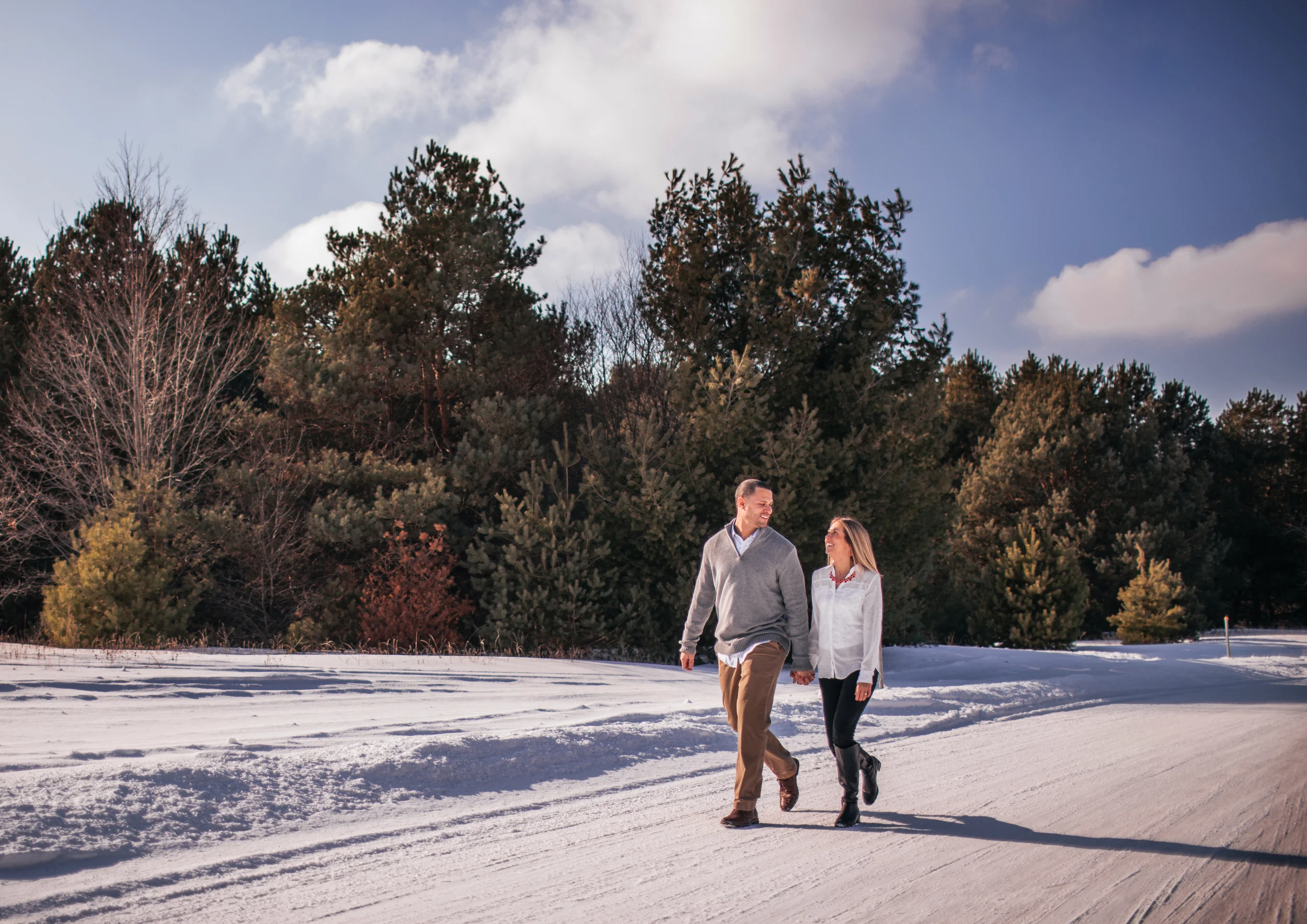 WINTER ENGAGEMENT SESSION CAROL AND JEREMY_01.JPG
