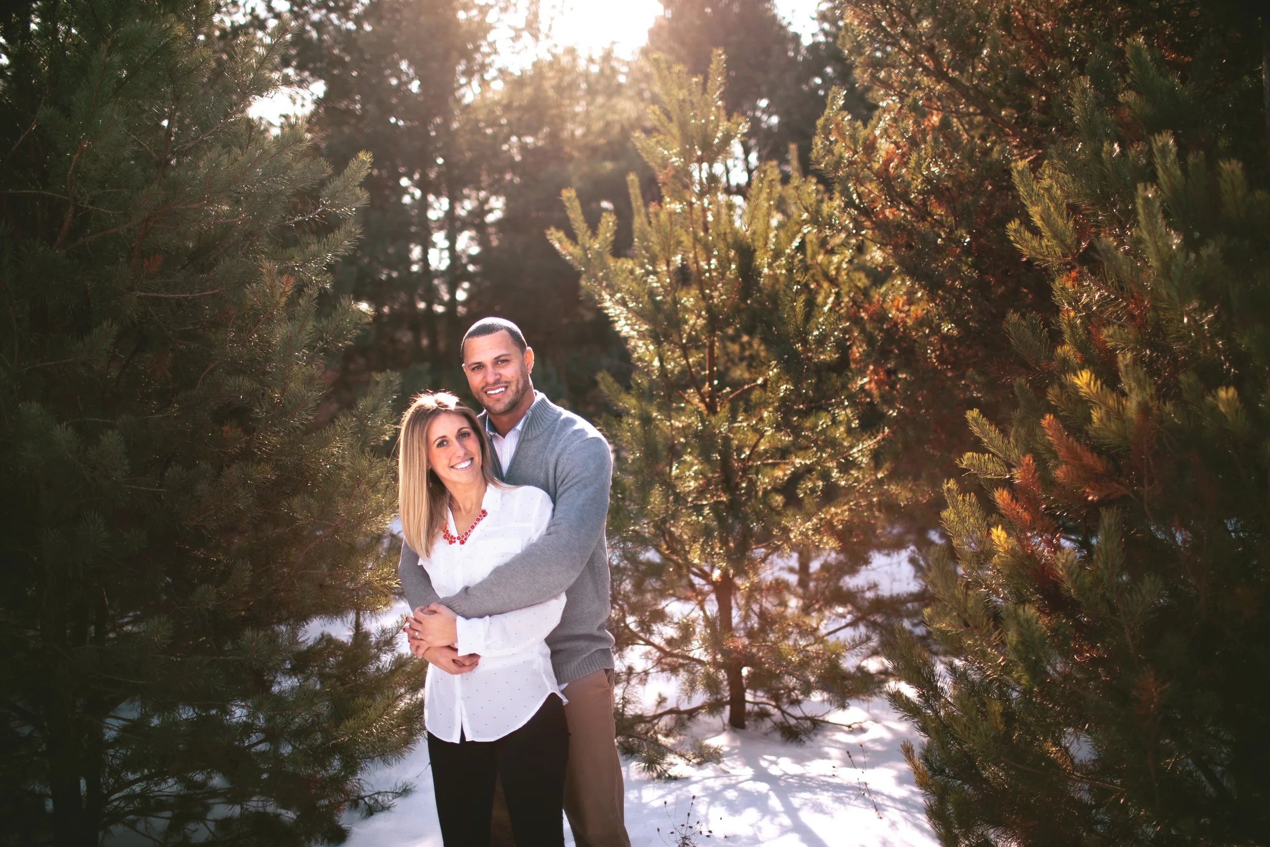 WINTER ENGAGEMENT SESSION CAROL AND JEREMY_07light.jpg