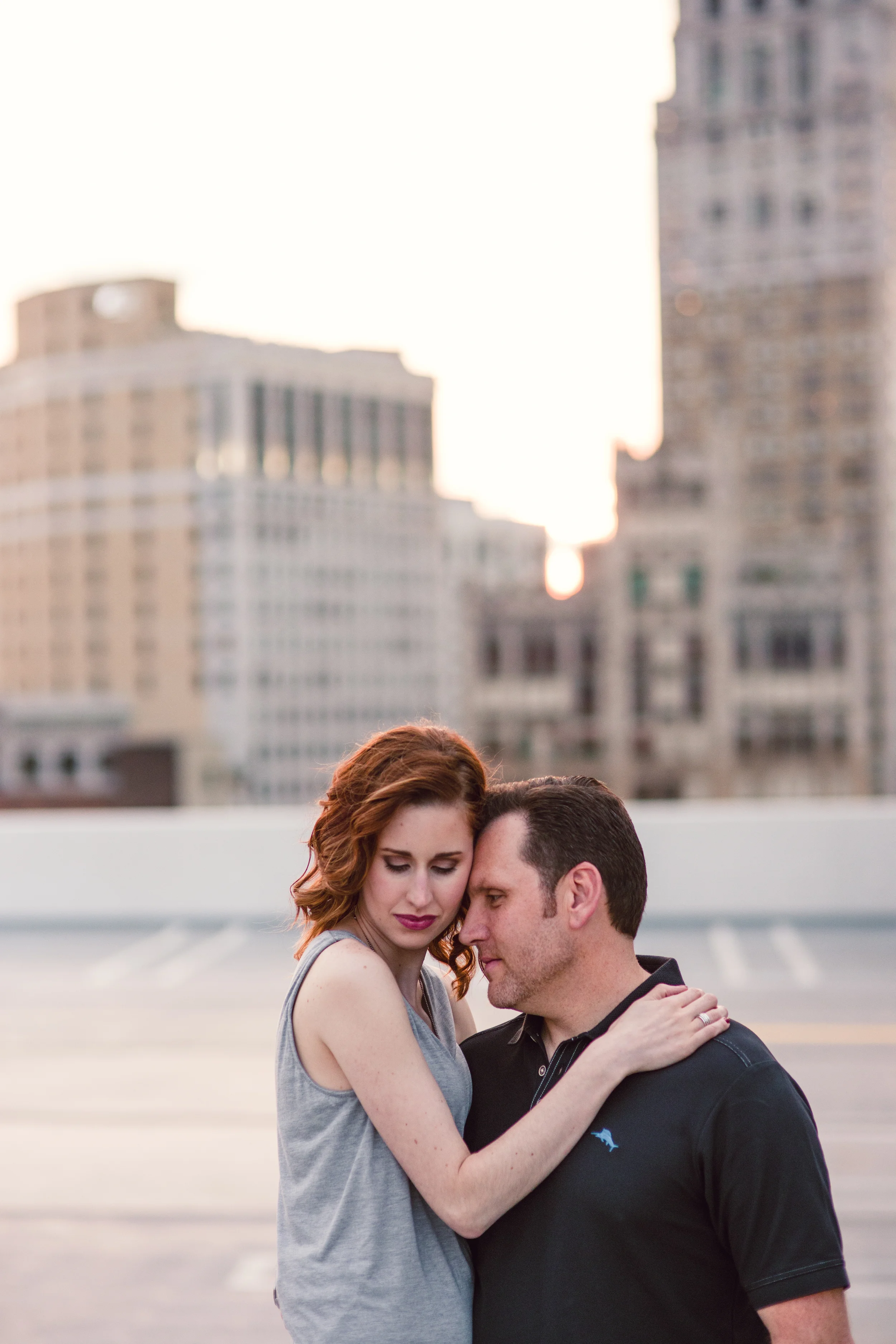 downtown-detroit-engagement-eric-erin_03.JPG