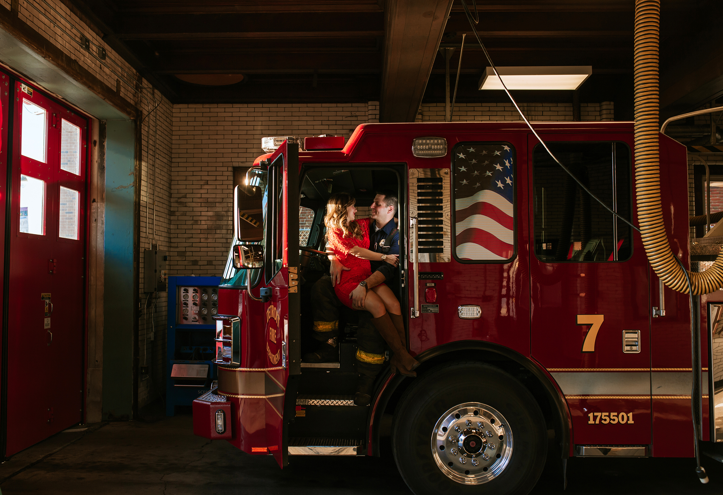 Detroit_urban_engagement_session_michigan_vito_mc_pop_mod_photo_89.jpg