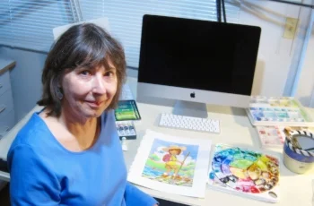Linda_desk_2.jpg