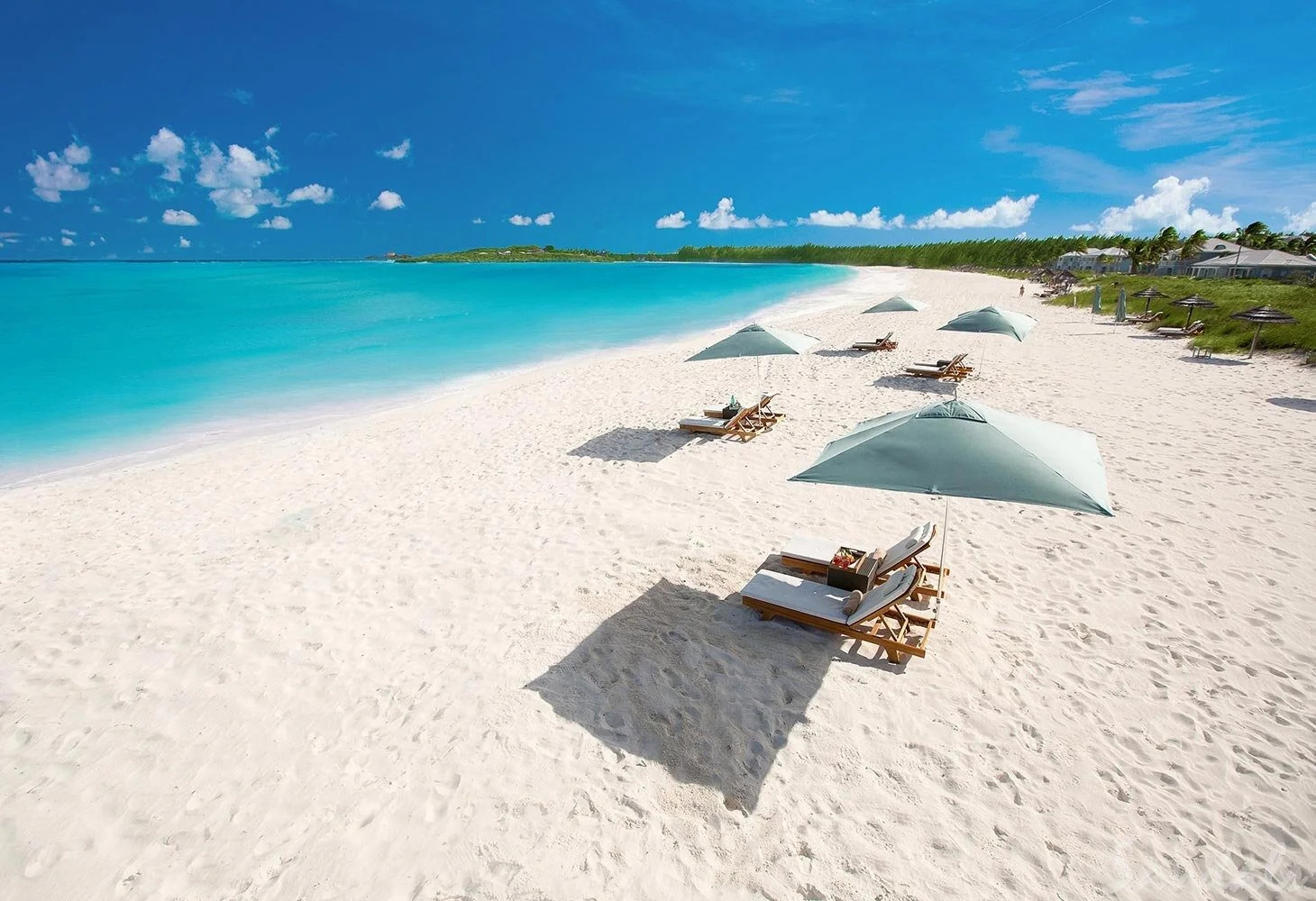 SANDALS Thanksgiving Sale! Get 1 free night + up to $1000 booking credit + 65% off rack rates!