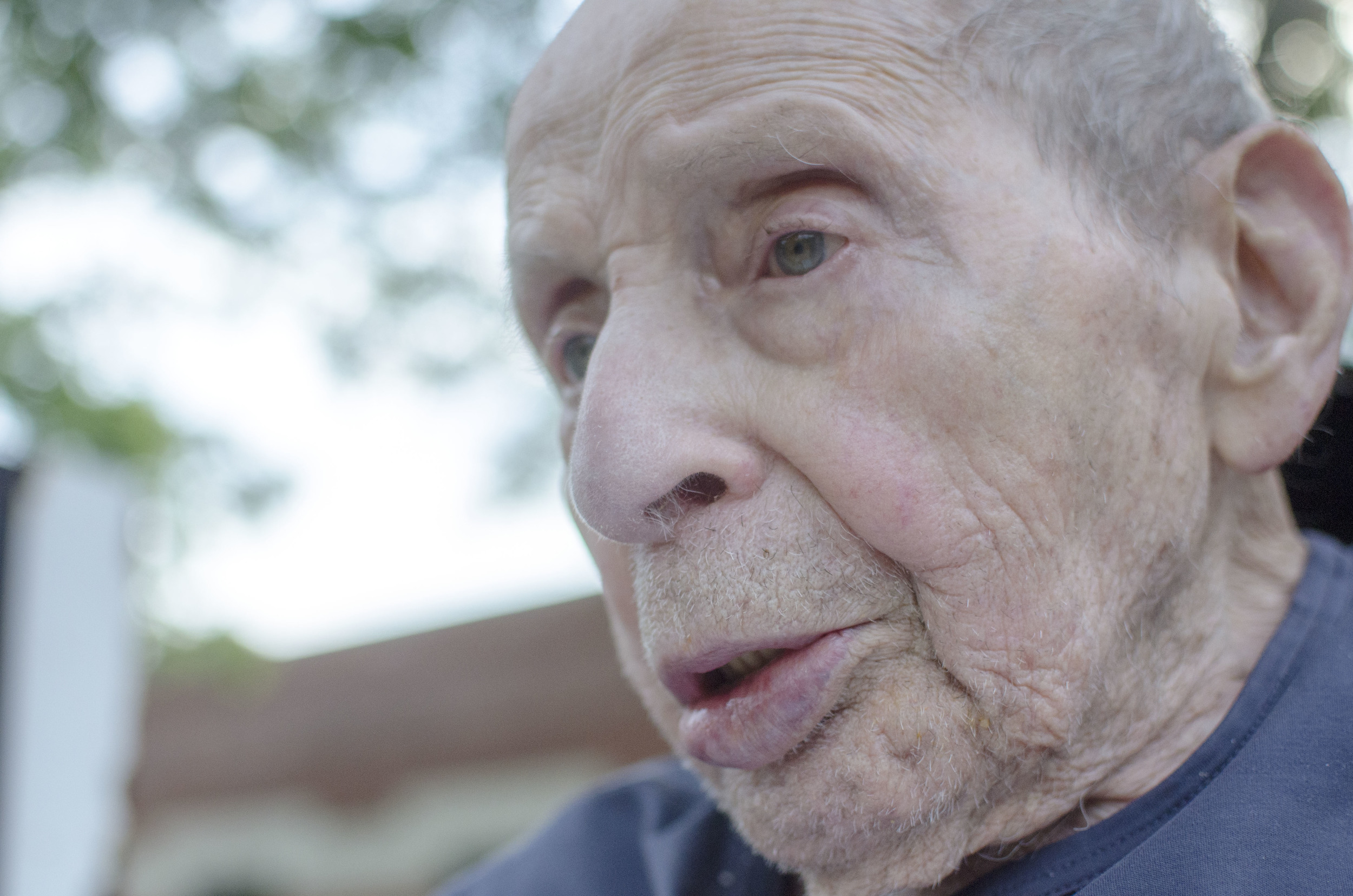  As he recovers from a sorely broken arm, Sam Goodman, 101, sits outside admiring the warm summer breeze outside the Hebrew Home in West Hartford, CT.&nbsp; 