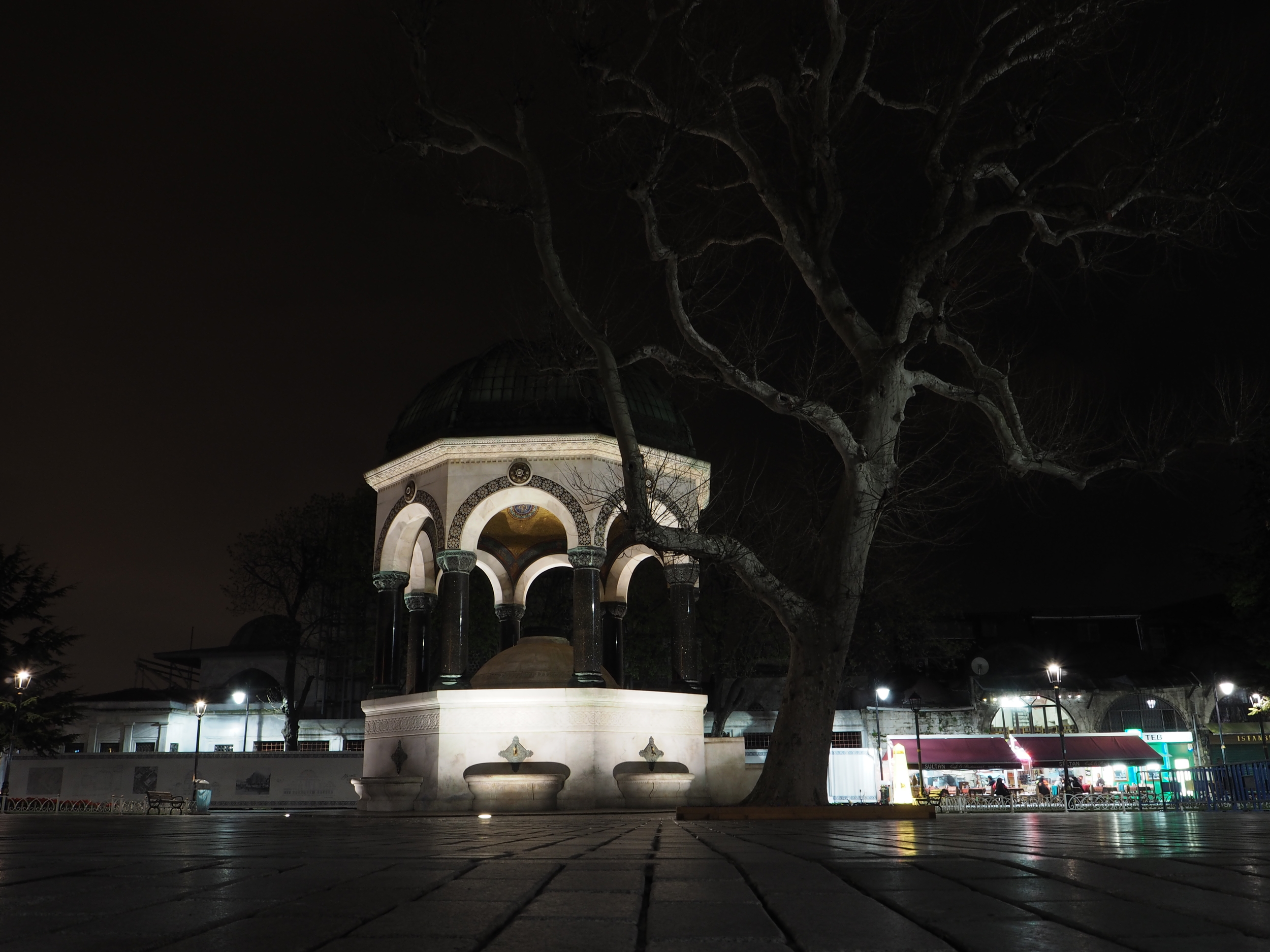 Deutscher Brunnen3.JPG