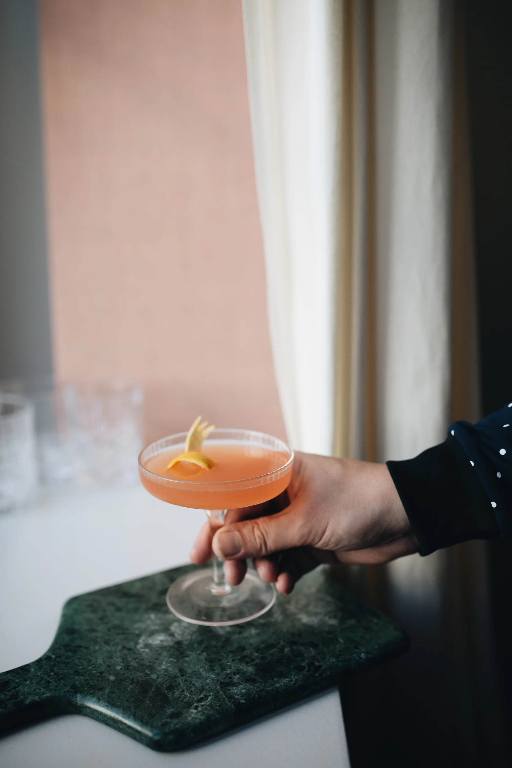 Cheers an der Hausbar! - Über ein Buch mit den feinsten Drinks zum Selbermixen