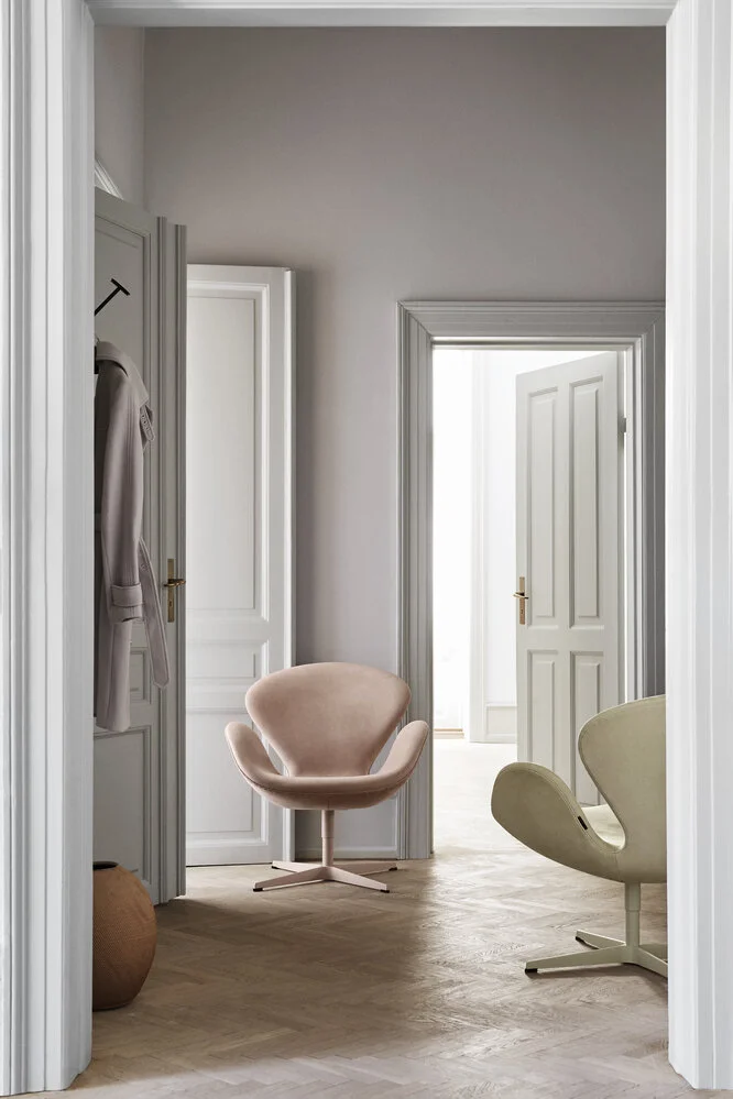 3726_Swan - Fritz Hansen_s Choice.jpg