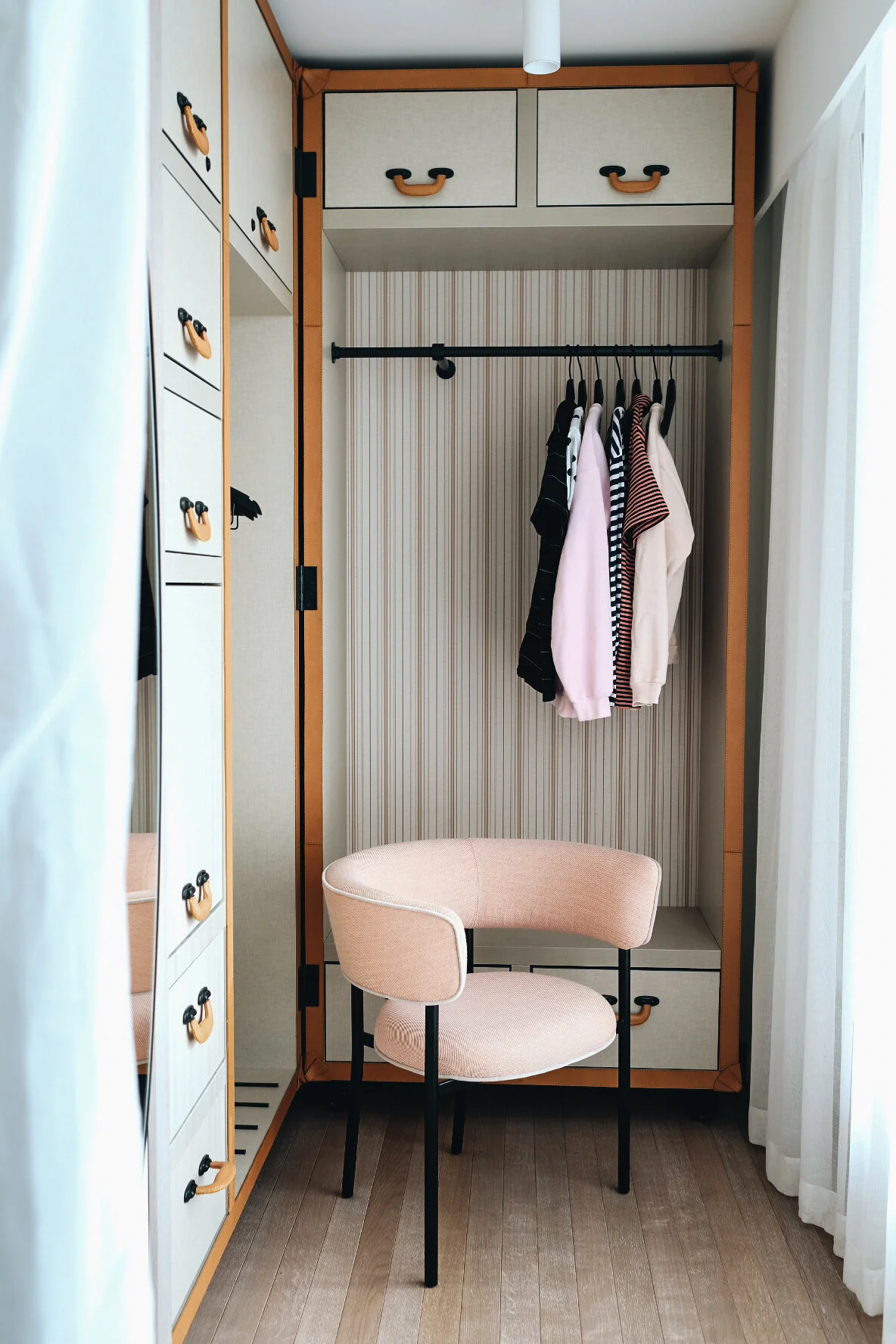 Das Eckzimmer. Puro Hotel. Warschau