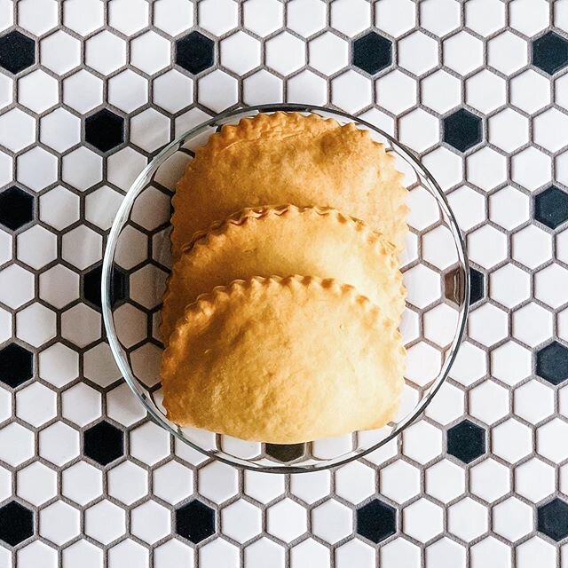 Good Morninggg!!! Been dreaming about these Jamaican &ldquo;Beef&rdquo; Patties alllll week! Today is the day!! Swing by and snag all your favorite treats and don&rsquo;t forget... Sandwiches available today from 11-3 @ both locations!!! 🤤🤤🤤 #vega