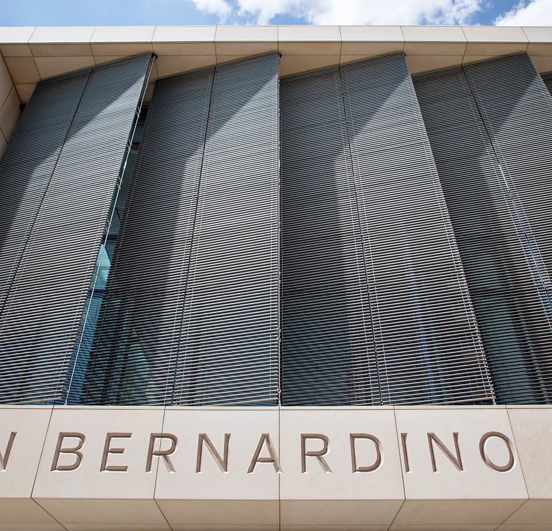 San-Bernardino-Justice-Center-Louver-Screen-cs.jpg