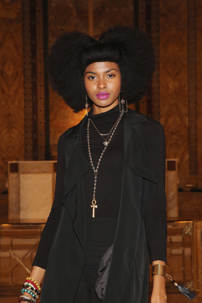 Tierra+Benton+Dennis+Basso+Front+Row+February+nyfw