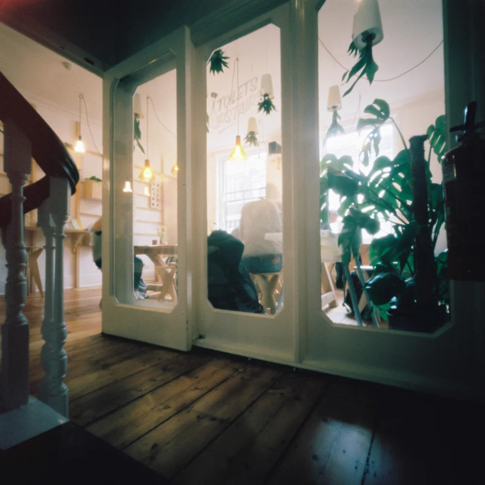 Artel, upstairs