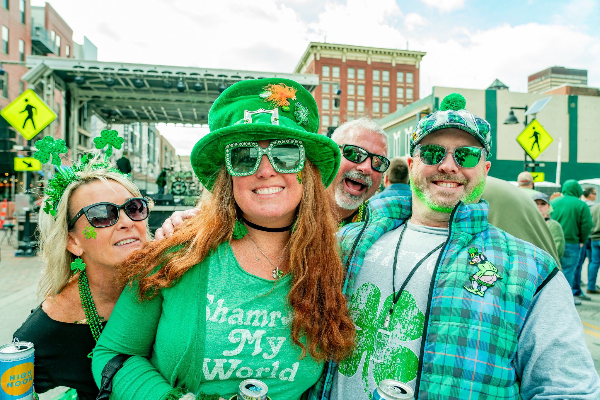 live_irish_music_and_beer_party_st_patricks_des_moines_iowa.JPG