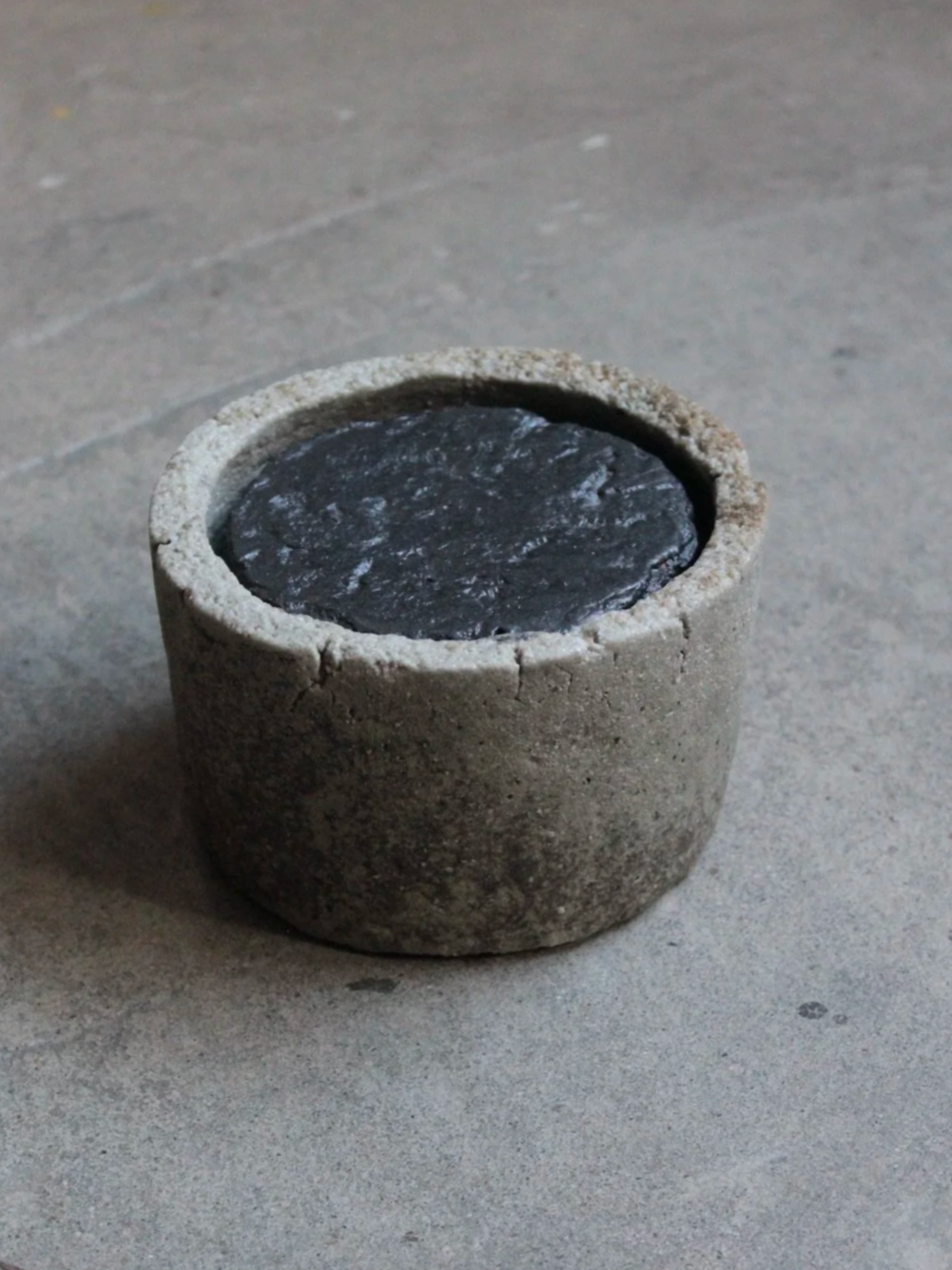 Hucheng, Tea Pot Holder, Iron Glaze Finish, #618