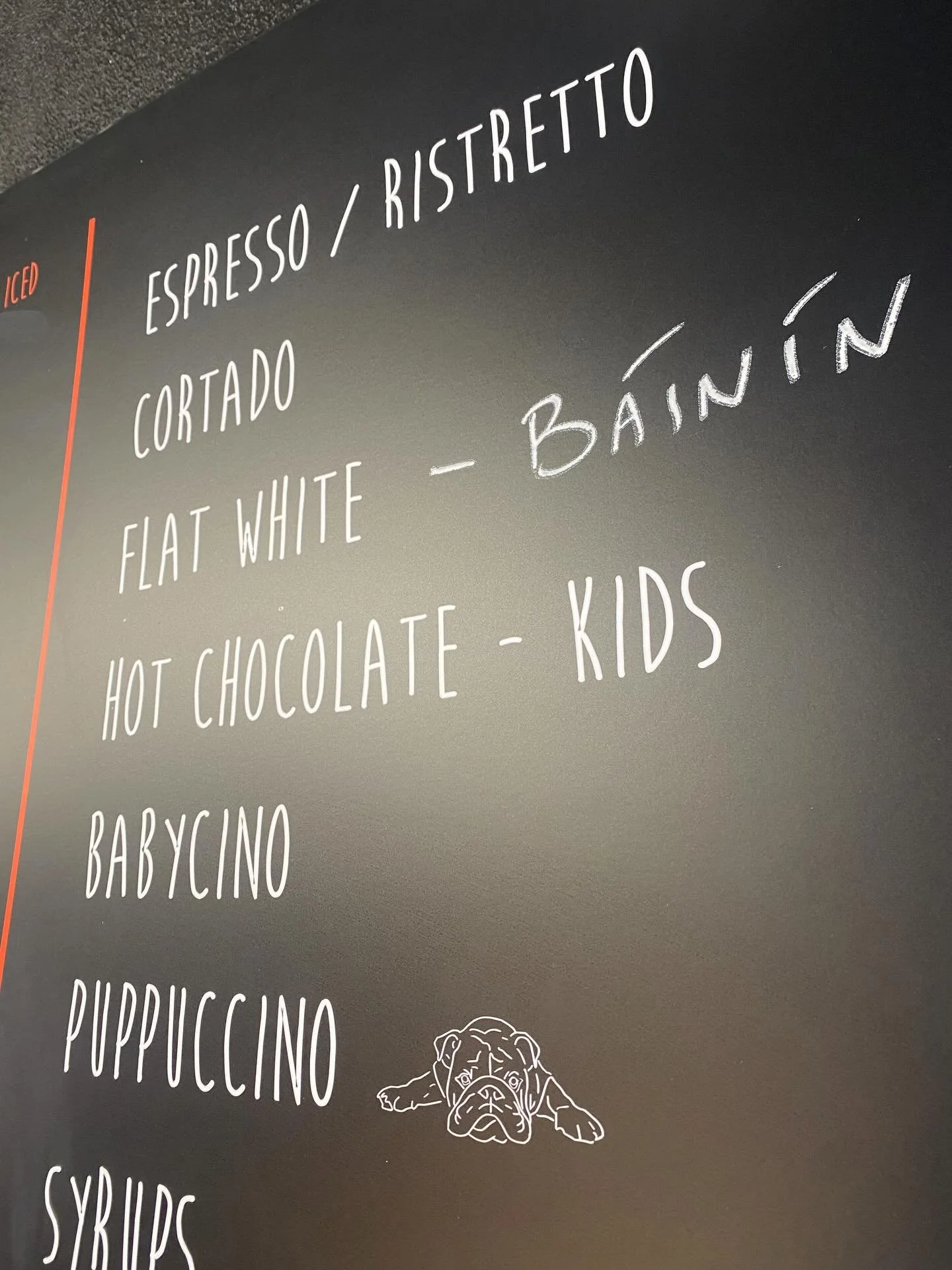 An B&aacute;in&iacute;n - The Flat White 🧡
