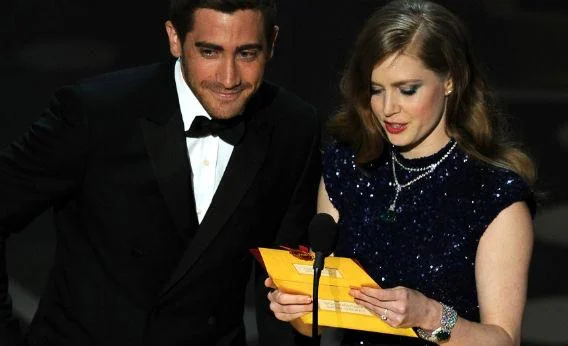 120224_EXPLAINER_oscarsEnvelope.jpg.CROP.rectangle3-large.jpg