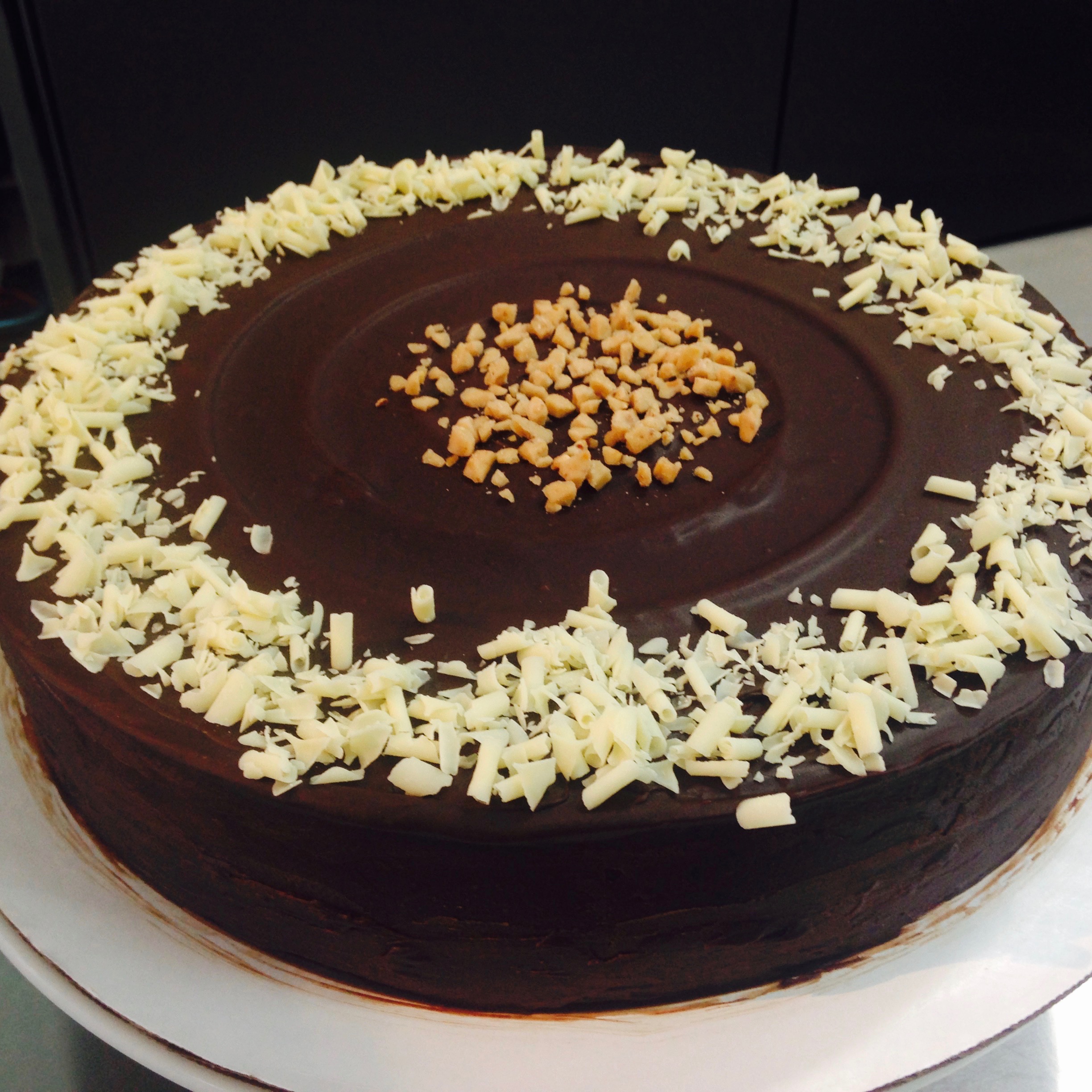 FLOURLESS CHOCOLATE CAKE (Dulce de Leche Flavor)