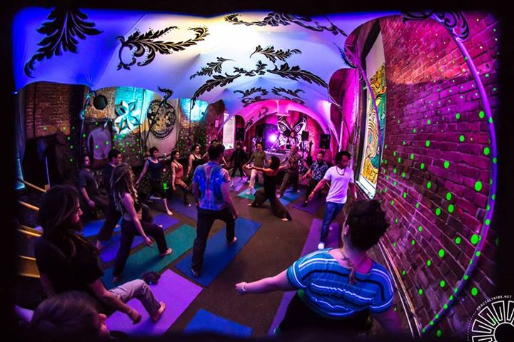 Sunrise Yoga w. Denise Porter Kemp & Hannah Tosi
