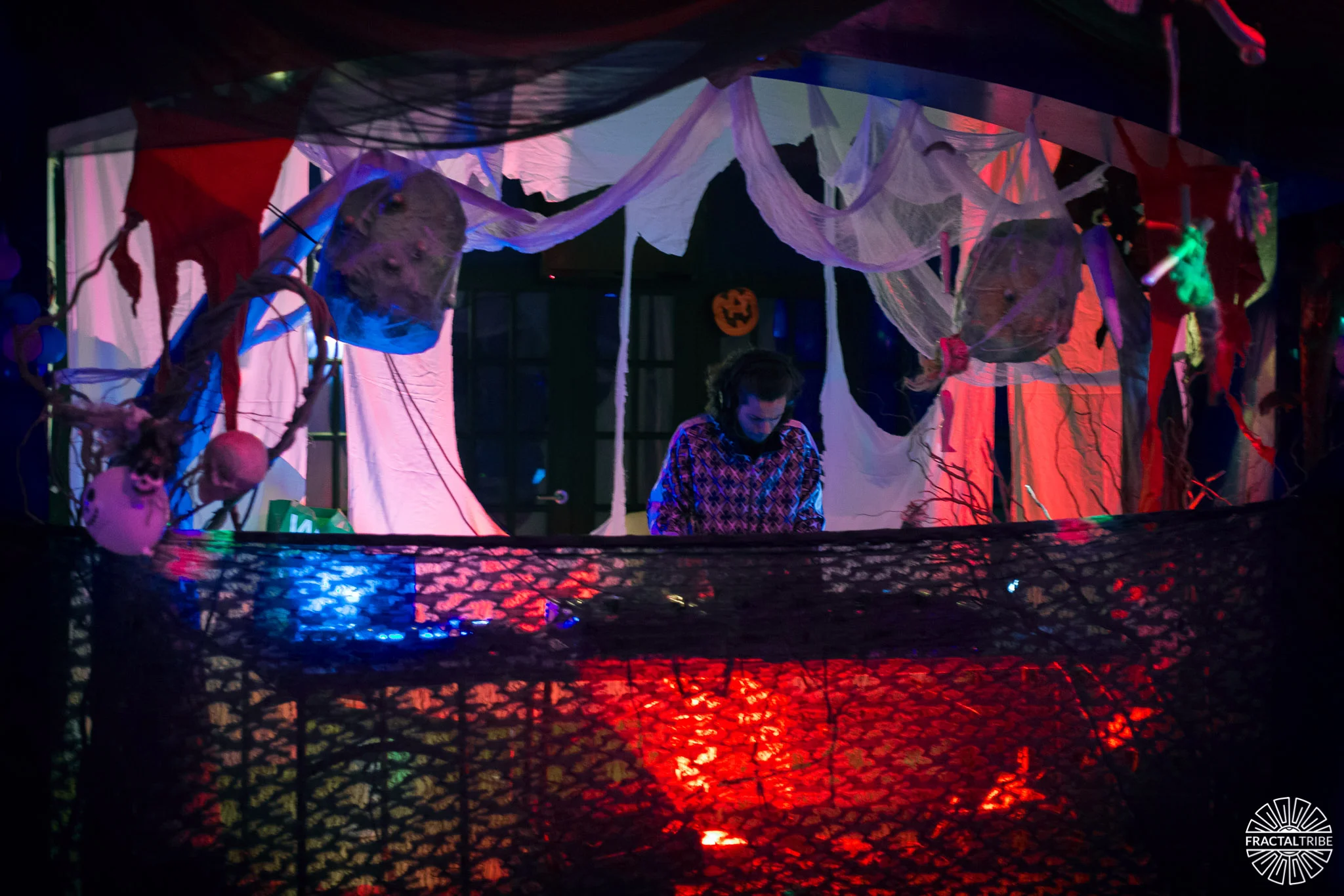 HalloWeird_330-AaronFractaltribe-WM.jpg