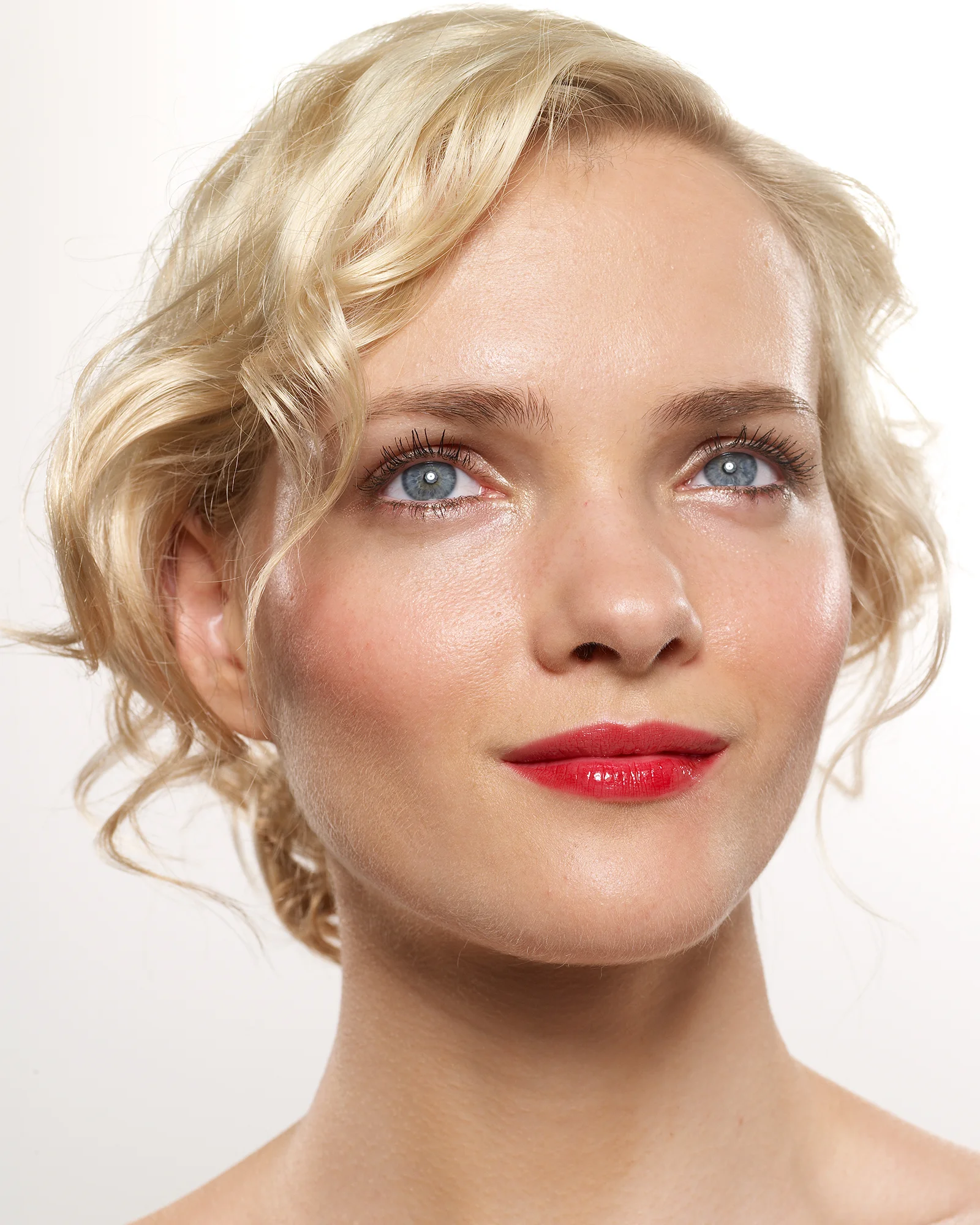 AVON_BlondeRed_Bef.jpg