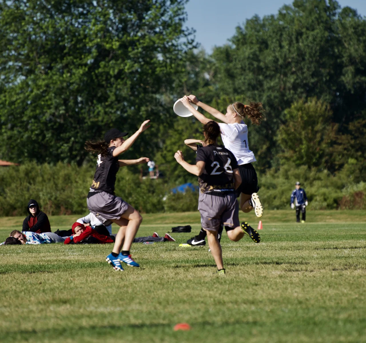 Photo Title.
National Sports Center. Blaine, Minnesota.
August 2017.
© William D. Walker
Madison Heist vs. Iceni (London) at the U.S. Open tournament.