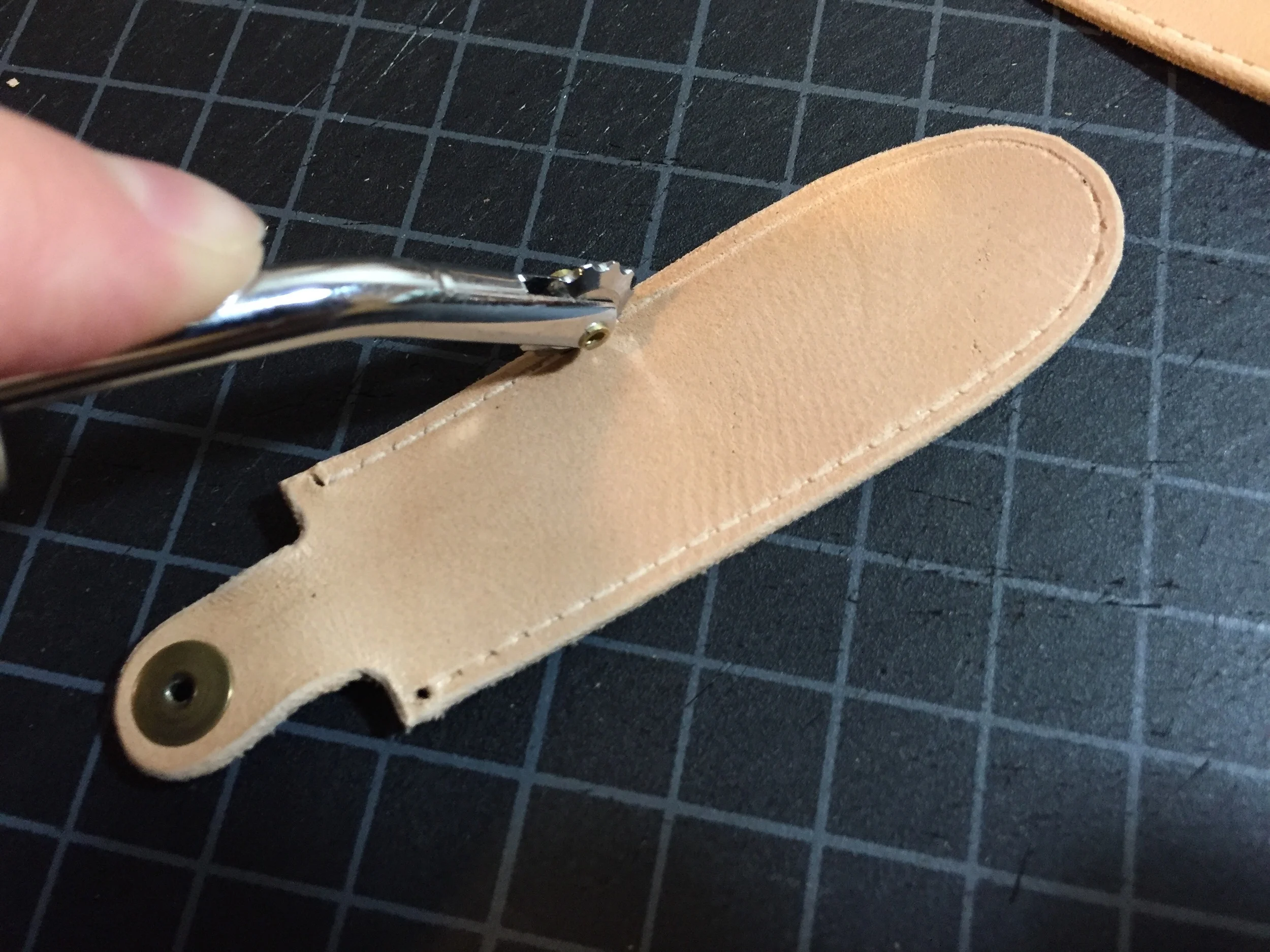 Using the marking wheel. I don't normally use this tool, but it worked well to mark the stitches around the curve.
