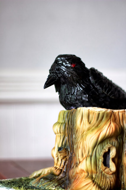 Raven Carved Cake