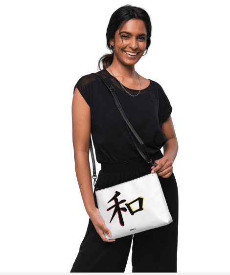 Clothing_SS24_ Crossbody_model_white.png