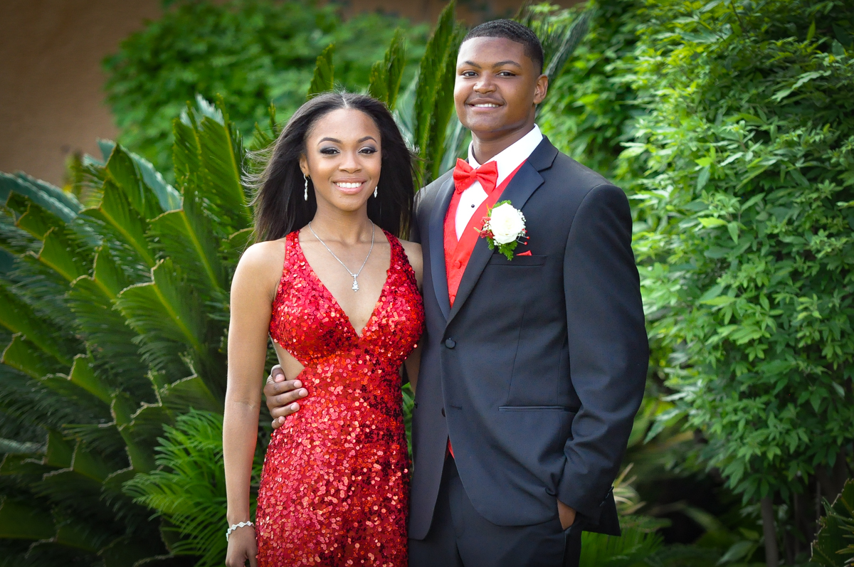 PromHeader_untitled shoot-3756.jpg