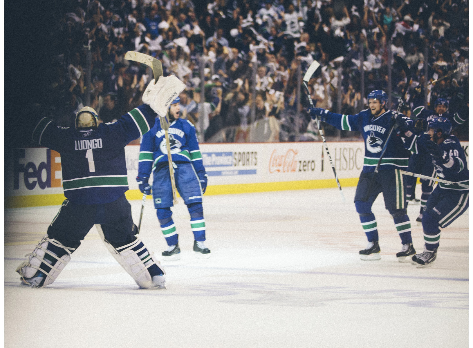 SLorencePhoto_canucks_032.JPG