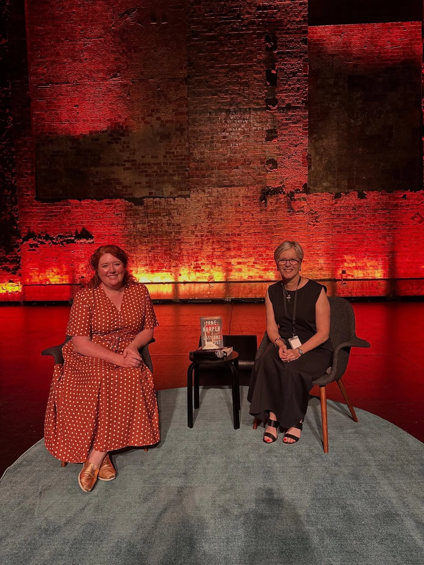 I loved chatting with @janeharperauthor @bris_powerhouse last night. Jane was such a generous speaker, sharing writing, plotting and characterization advice and tips with the audience and captivating us with the story of her new standalone crime nove