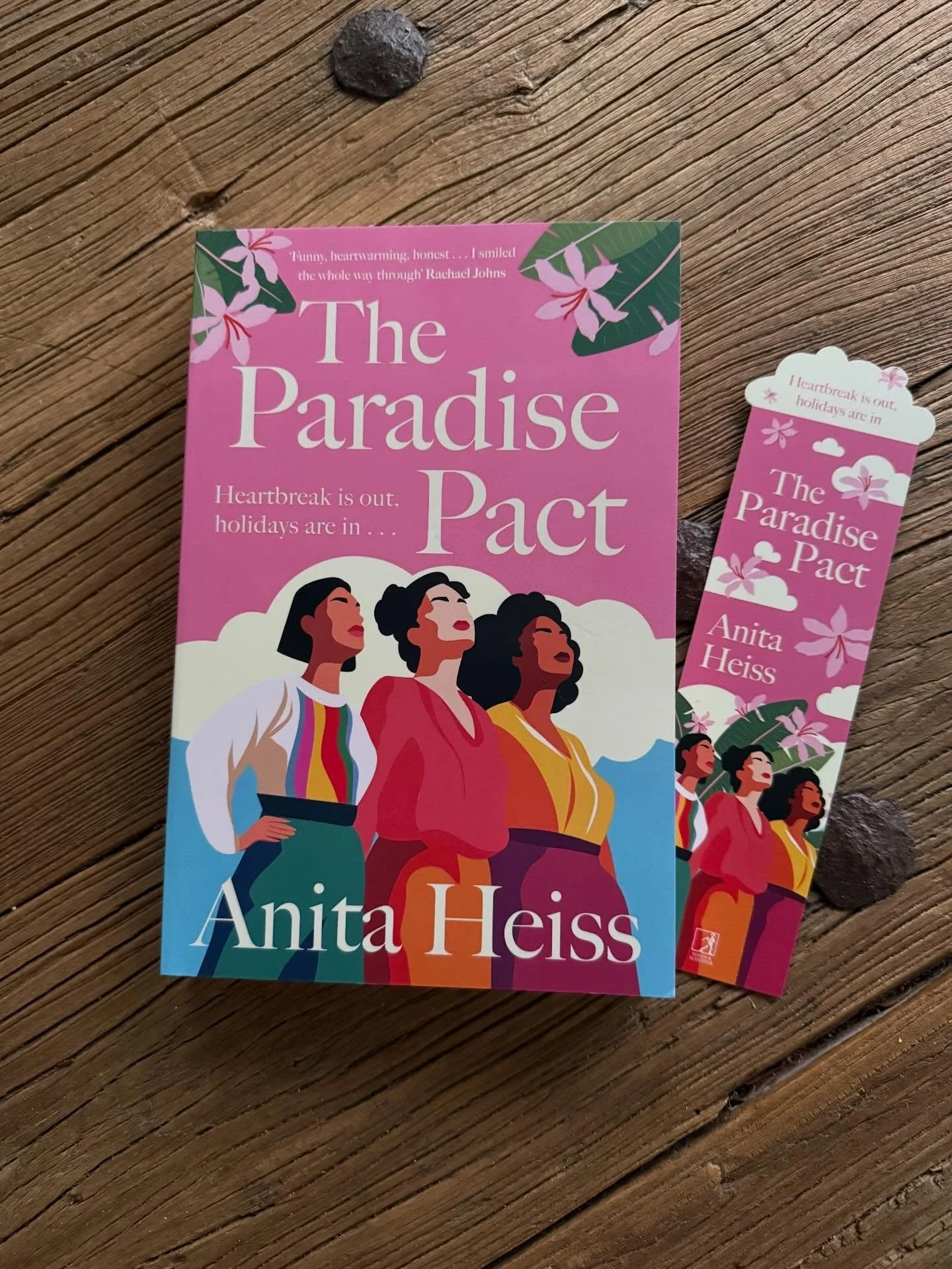 Celebrated the launch of this stunner this afternoon (book and author) at Loft West End and for Hawaiian cocktails and all things pineapple afterwards @avidreader. 
Love, friendship, sisterhood and marathons &hellip; @dranitaheiss delivers it all, in