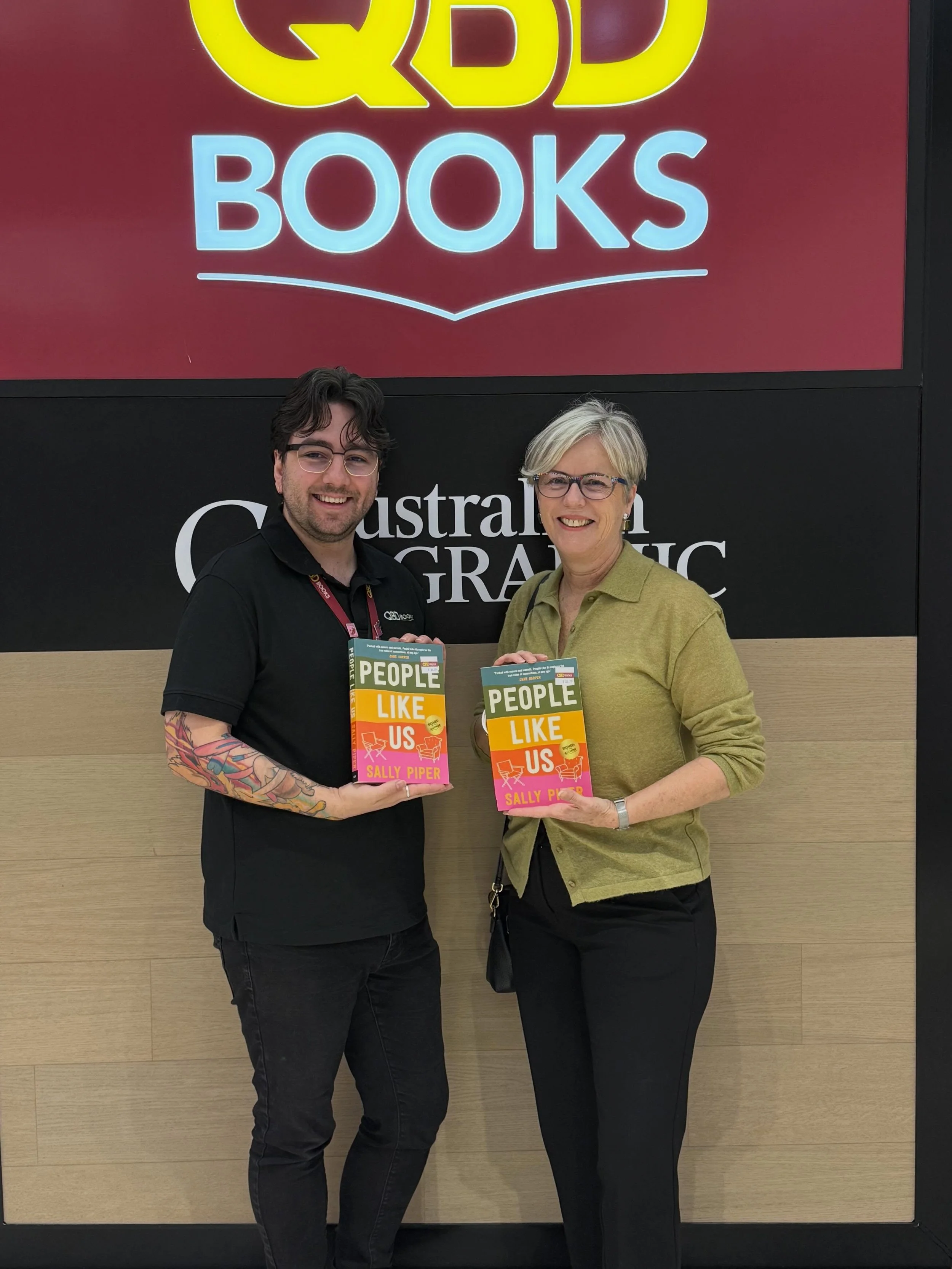 Visited the lovely folk @qbdbooks today. Big shout out to Tyler at QBD Indooroopilly and Amy at QBD Carindale for the friendly welcome. Signed copies of PEOPLE LIKE US available in-store now!✍️📚&hearts;️

#peoplelikeusnovel 
#qbdbooks 
@uqpbooks