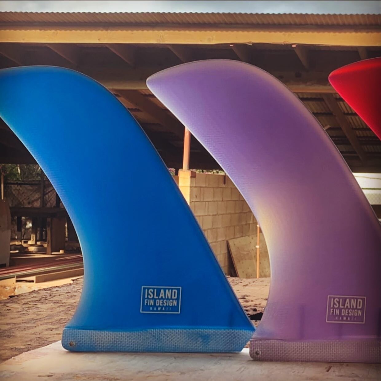 Fiberglass Hawaii -Maui Store restock.
.
.
.
#surfboardfins #tints #islandfindesign #maui