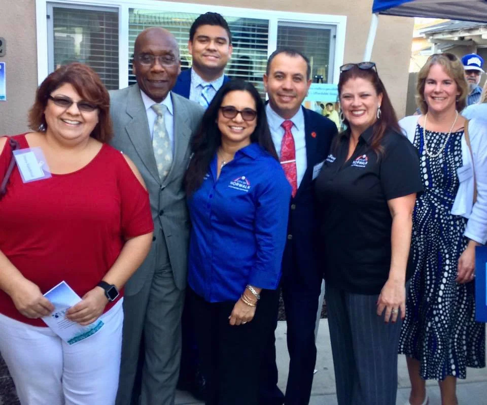 Photo_Leadership and City Staff.jpg