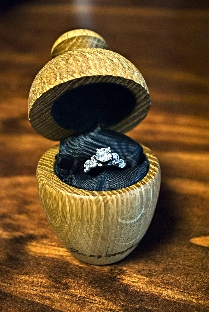 Acorn Engagement Ring Box