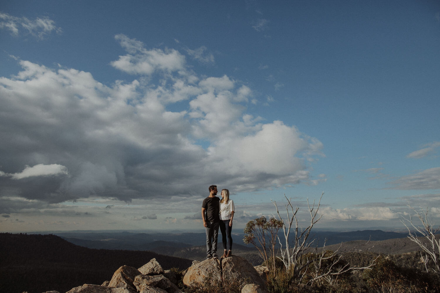 booroomba-rocks-engagement_023(4654).jpg