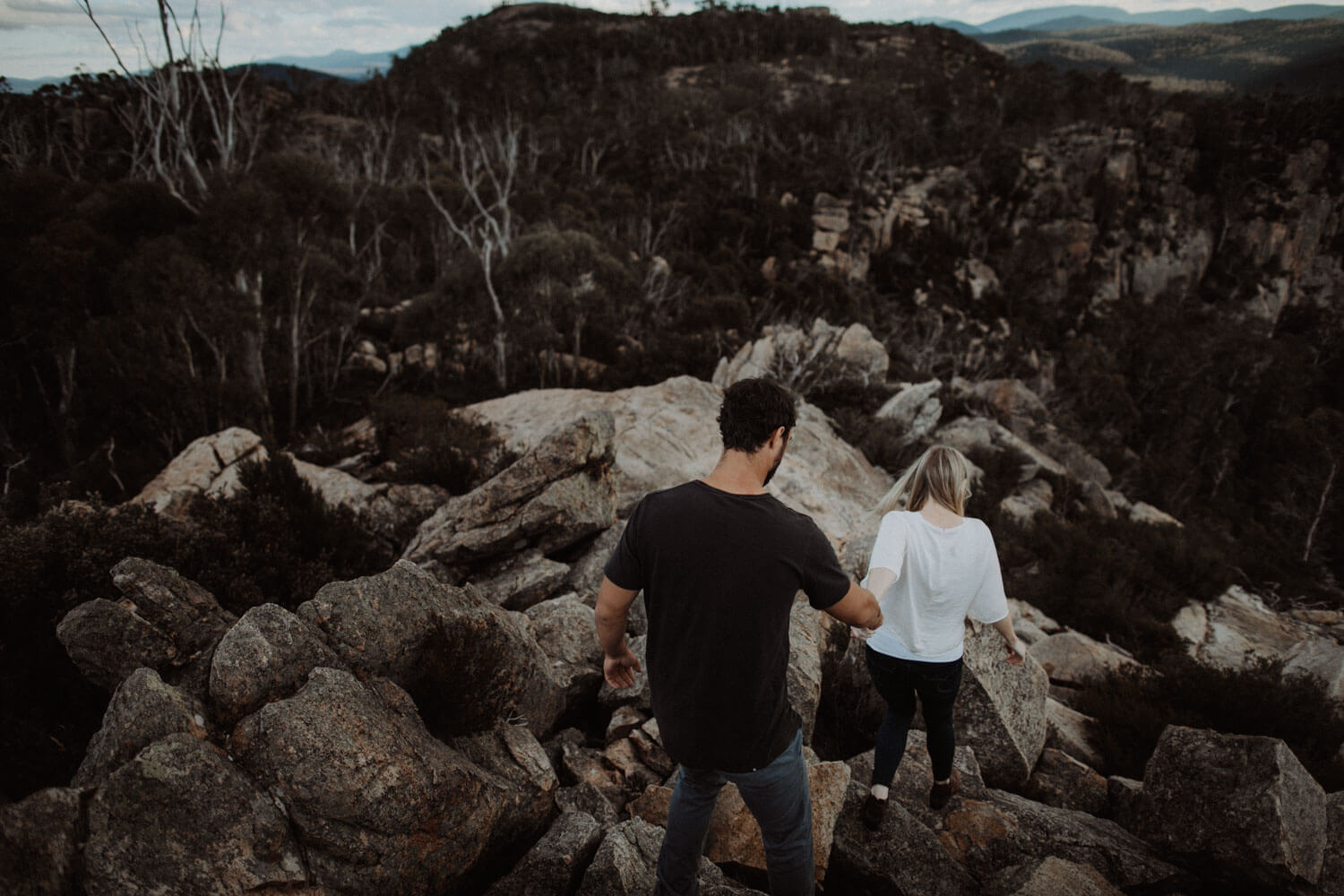 booroomba-rocks-engagement_034(4775).jpg