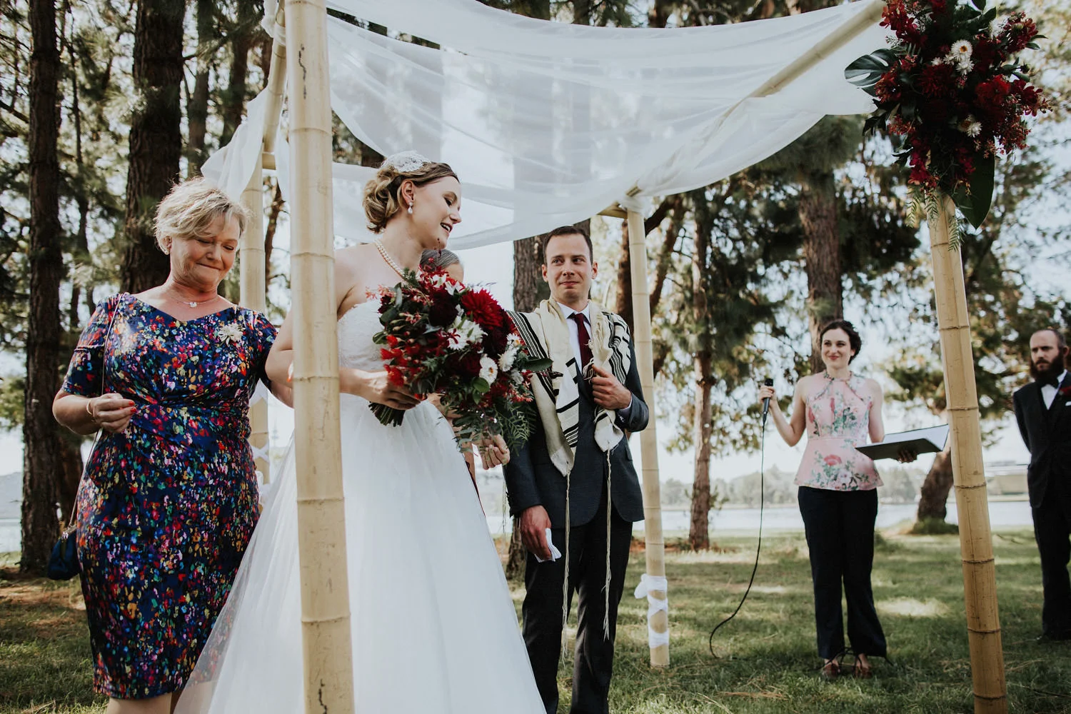 small-intimate-canberra-wedding_037(0693).jpg